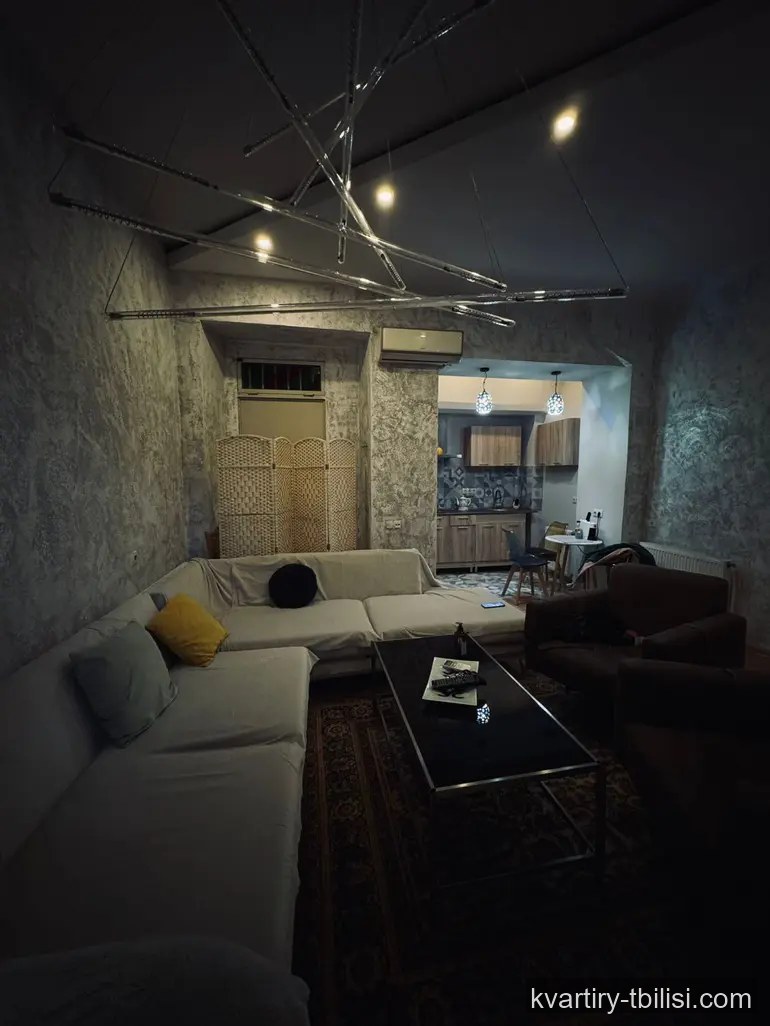 3-bedroom Apartment for rent in Abanotubani, Tbilisi, 65 sqm, floor 1/2 — 700 USD/month | Tbilisi Homes