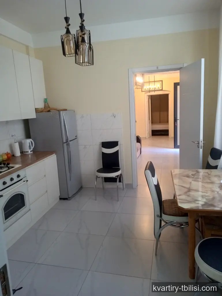 Четырёхкомнатная квартира в Абанотубани — 1 100 USD/мес | Tbilisi Homes