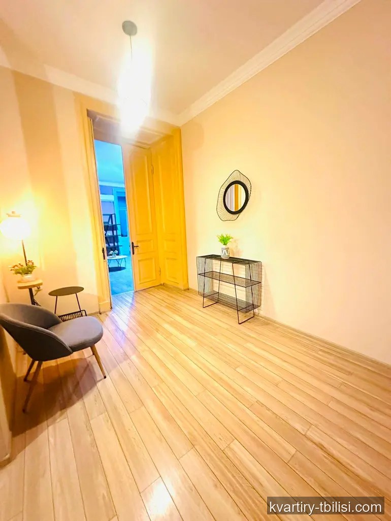 Четырёхкомнатная квартира в Абанотубани — 1 000 USD/мес | Tbilisi Homes