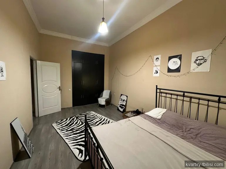 4-bedroom Apartment for rent in Abanotubani, Tbilisi, 112 sqm, floor 2/3 — 950 USD/month | Tbilisi Homes