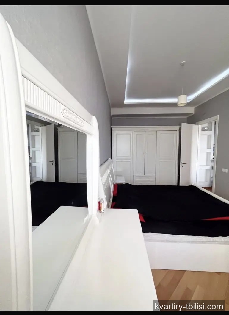 3-bedroom Apartment for rent in Avlabari, Tbilisi, 100 sqm, floor 15/18 — 900 USD/month | Tbilisi Homes