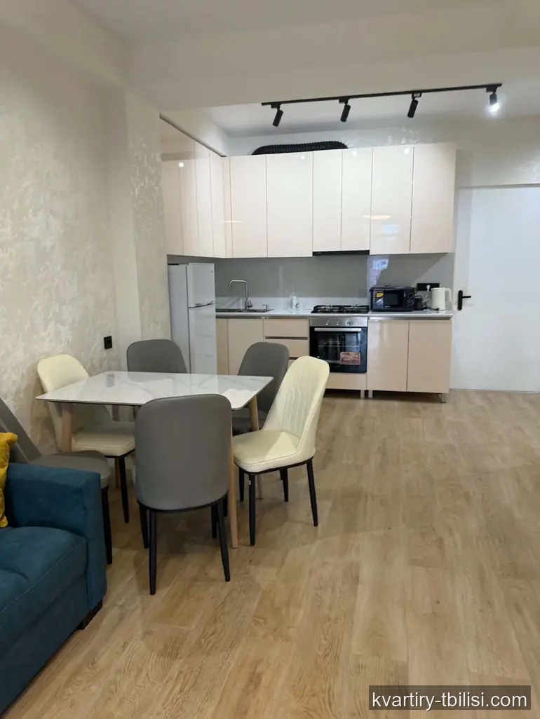 Трёхкомнатная квартира в Авлабари — 750 USD/мес | Tbilisi Homes