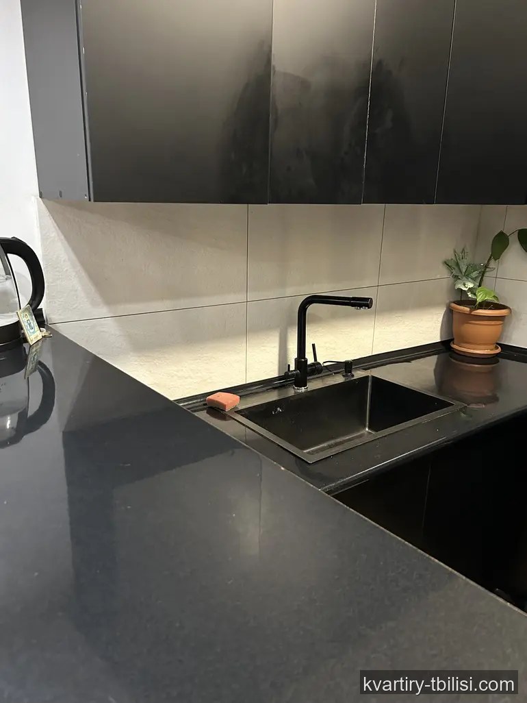 Трёхкомнатная квартира в Авлабари — 600 USD/мес | Tbilisi Homes