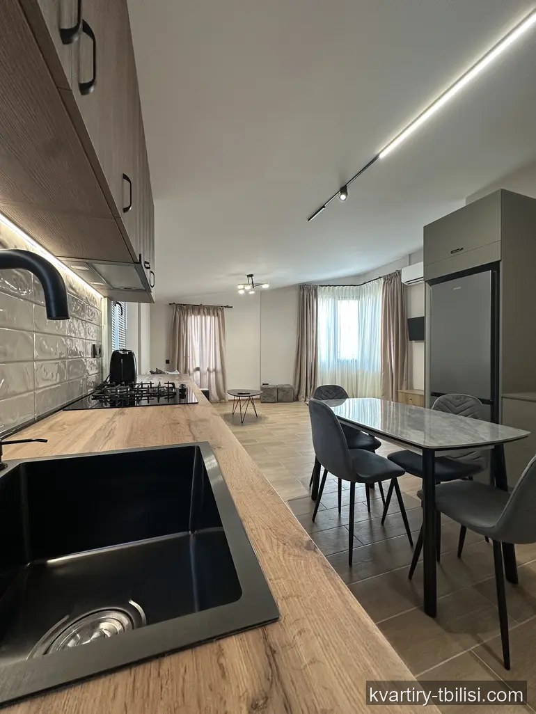Трёхкомнатная квартира в Авлабари — 769 USD/мес | Tbilisi Homes