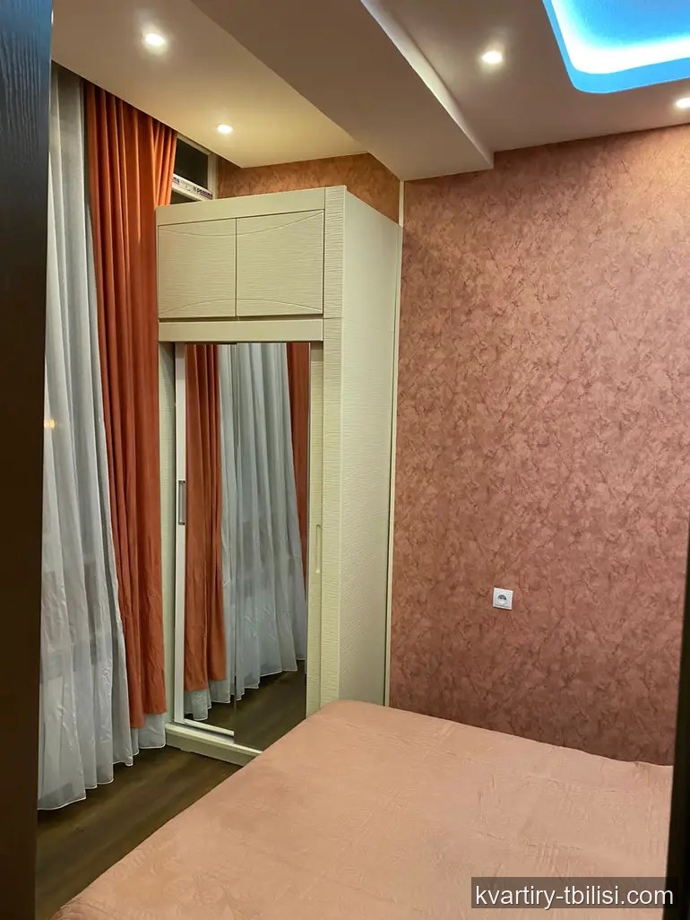 Трёхкомнатная квартира в Авлабари — 800 USD/мес | Tbilisi Homes