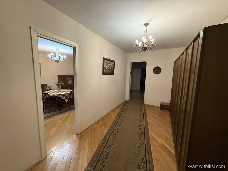 Четырёхкомнатная квартира в Авлабари — 800 USD/мес | Tbilisi Homes