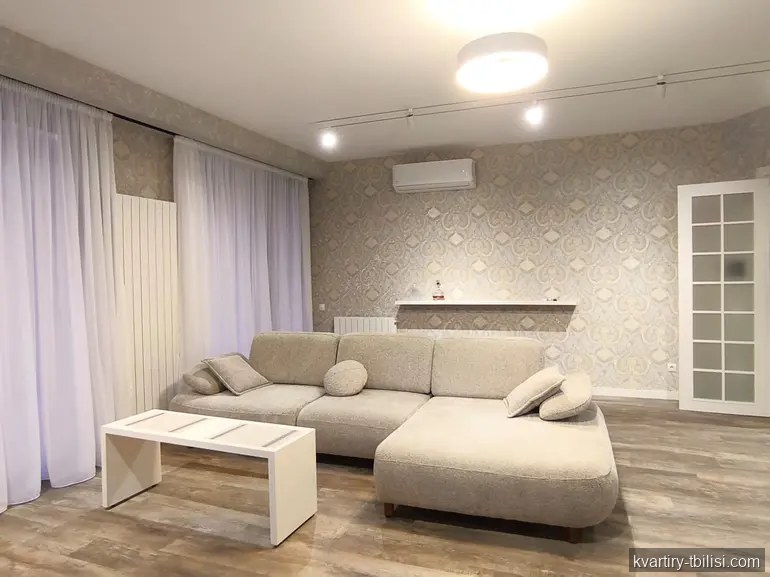 Четырёхкомнатная квартира в Багеби — 2 500 USD/мес | Tbilisi Homes