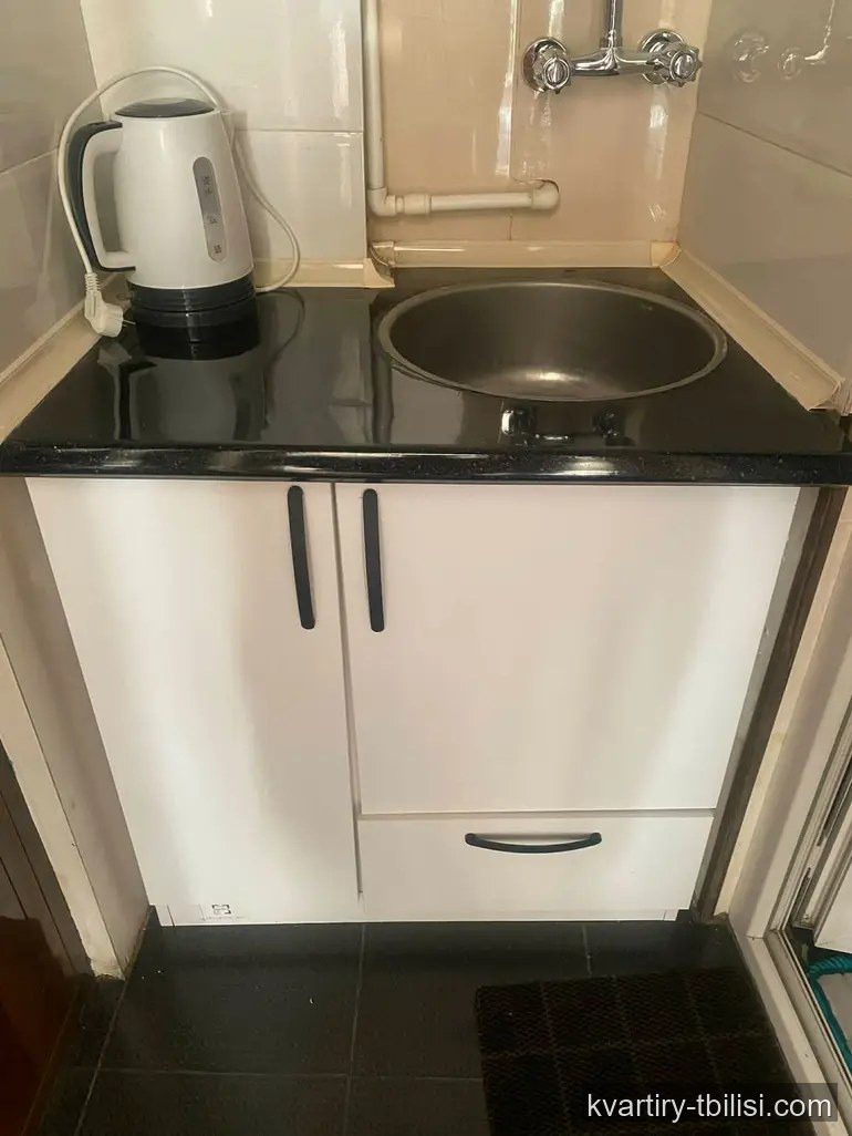 1-bedroom Apartment for rent in Chugureti, Tbilisi, 25 sqm, floor 4/4 — 461 USD/month | Tbilisi Homes