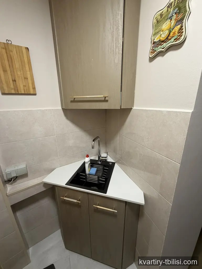 2-bedroom Apartment for rent in Chugureti, Tbilisi, 25 sqm, floor 1/2 — 500 USD/month | Tbilisi Homes