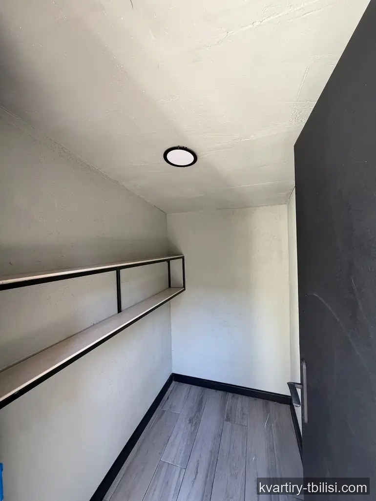 2-bedroom Apartment for rent in Chugureti, Tbilisi, 42 sqm, floor 1/1 — 800 USD/month | Tbilisi Homes