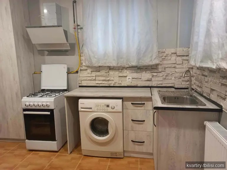2-bedroom Apartment for rent in Chugureti, Tbilisi, 32 sqm, floor 1/3 — 422 USD/month | Tbilisi Homes