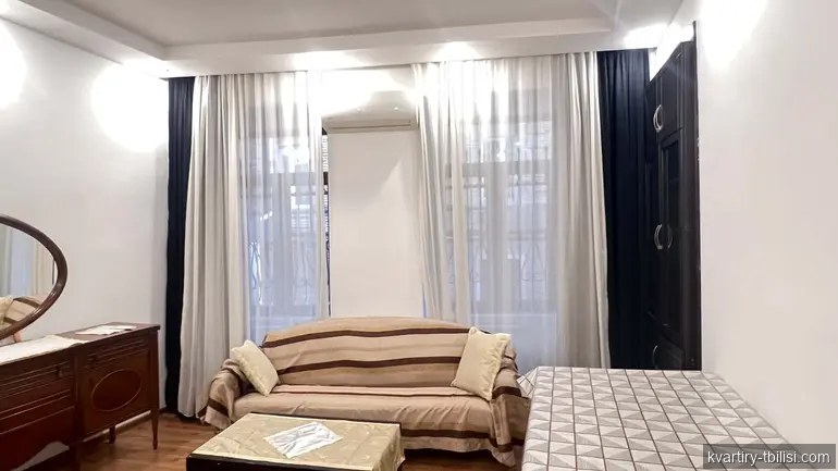 Двухкомнатная квартира в Чугурети — 480 USD/мес | Tbilisi Homes
