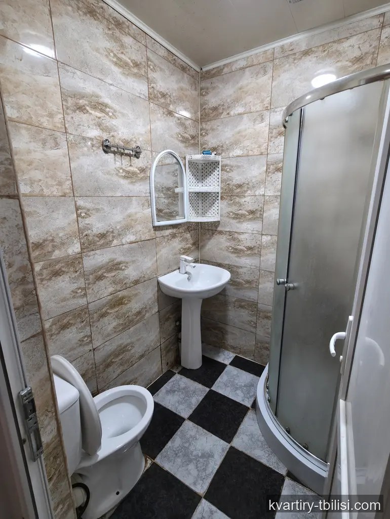 2-bedroom Apartment for rent in Chugureti, Tbilisi, 31 sqm, floor 1/3 — 419 USD/month | Tbilisi Homes