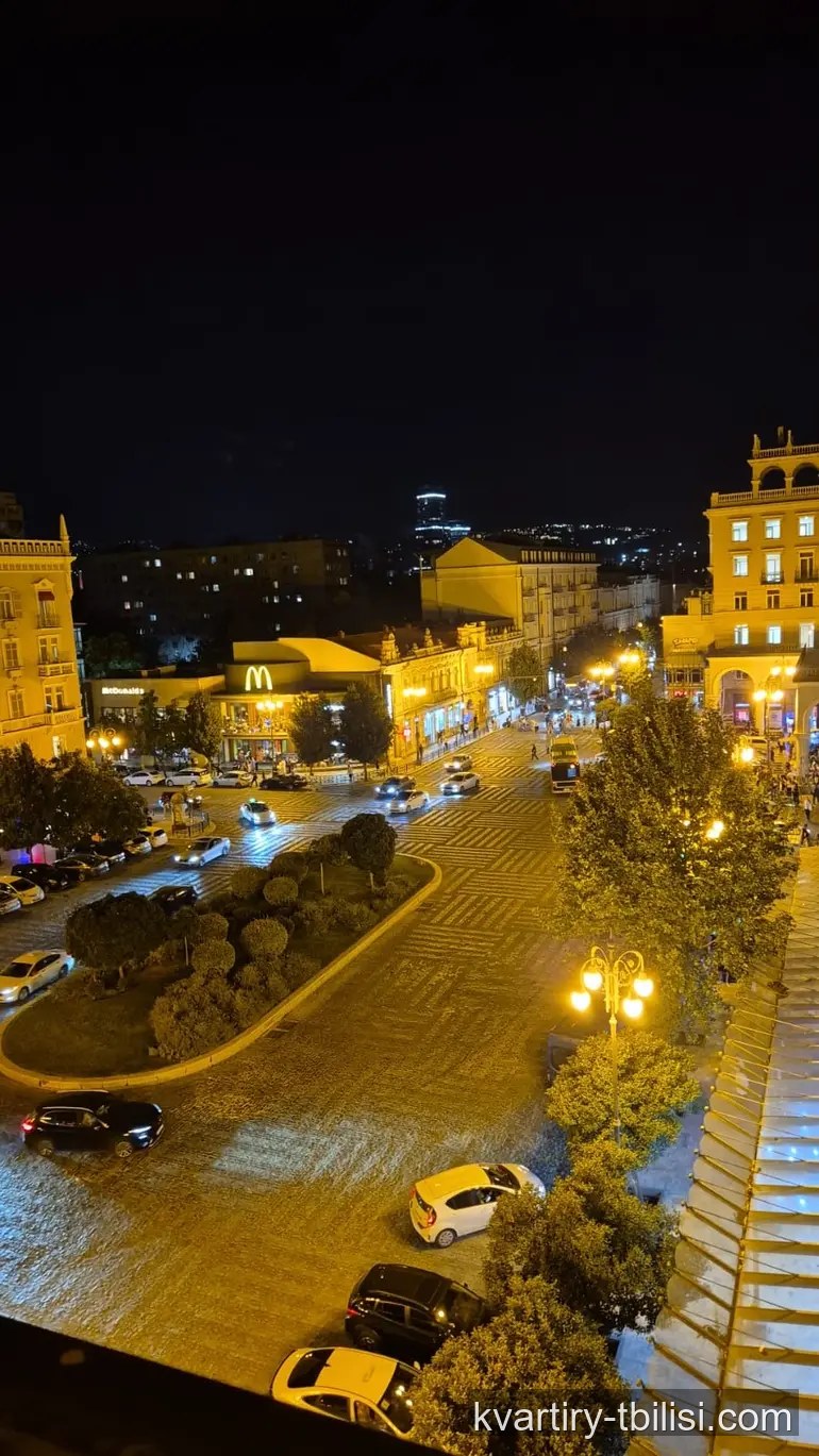ქირავდება 3 ოთახიანი ბინა ჩუღურეთში, 134 მ², 5/5 სართული — 900 USD/თვეში | Tbilisi Homes