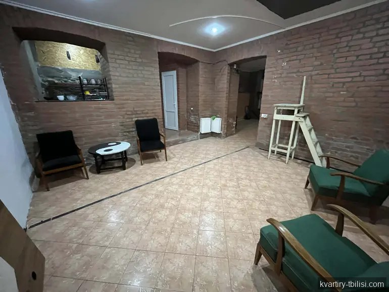 3-bedroom Apartment for rent in Chugureti, Tbilisi, 58 sqm, floor 1/3 — 550 USD/month | Tbilisi Homes