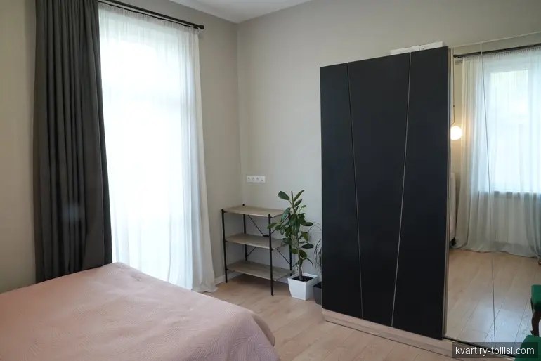 Трёхкомнатная квартира в Чугурети — 1 200 USD/мес | Tbilisi Homes