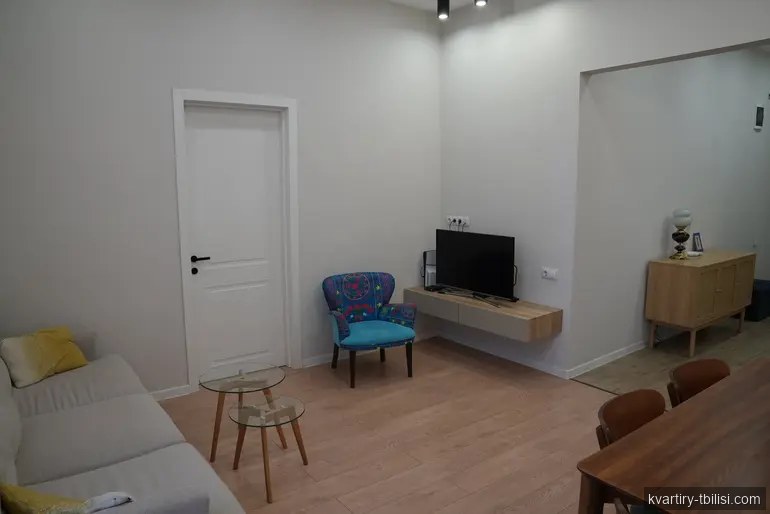 Трёхкомнатная квартира в Чугурети — 1 200 USD/мес | Tbilisi Homes
