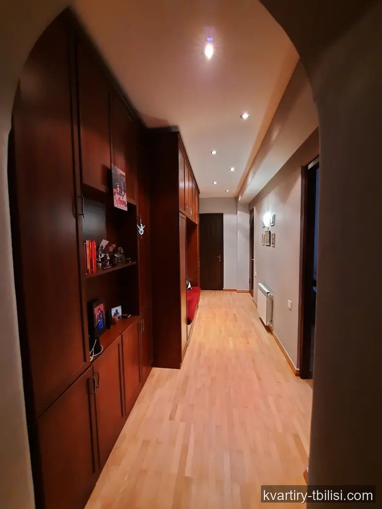 Трёхкомнатная квартира в Чугурети — 700 USD/мес | Tbilisi Homes