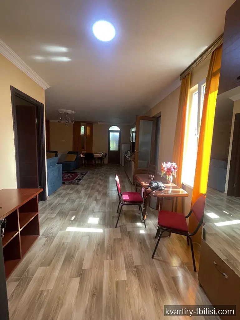 Трёхкомнатная квартира в Чугурети — 800 USD/мес | Tbilisi Homes