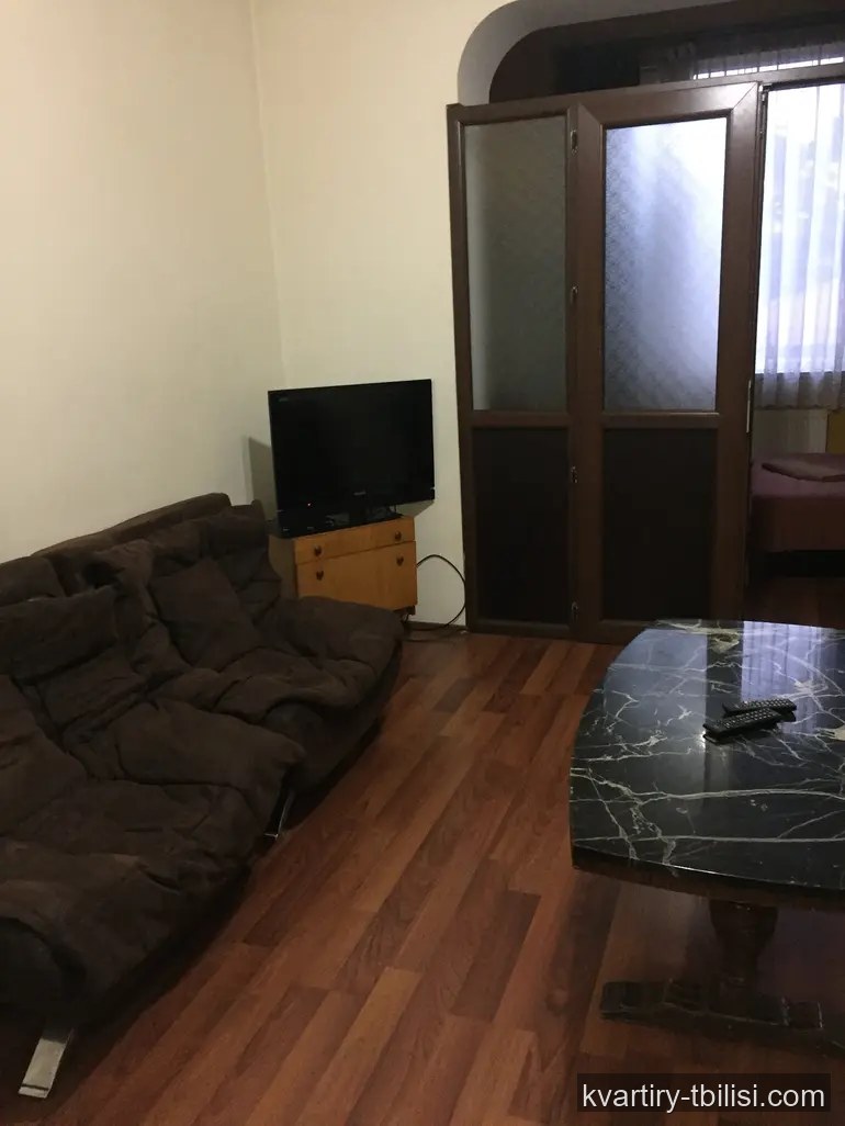Трёхкомнатная квартира в Чугурети — 650 USD/мес | Tbilisi Homes