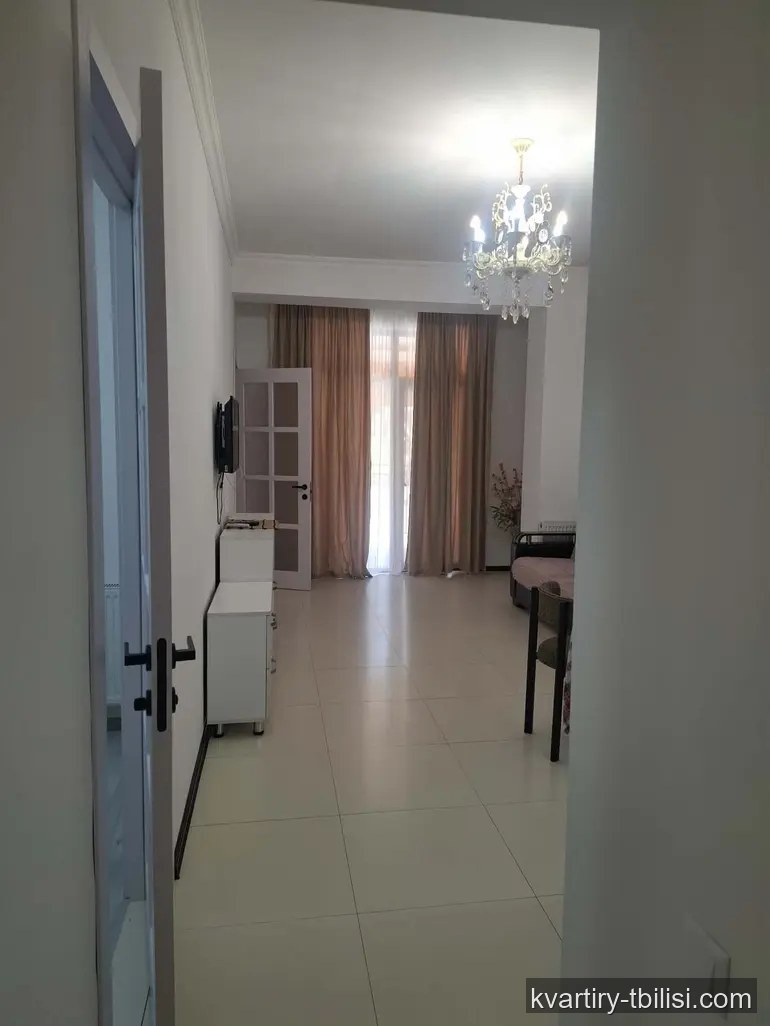 Трёхкомнатная квартира в Чугурети — 650 USD/мес | Tbilisi Homes
