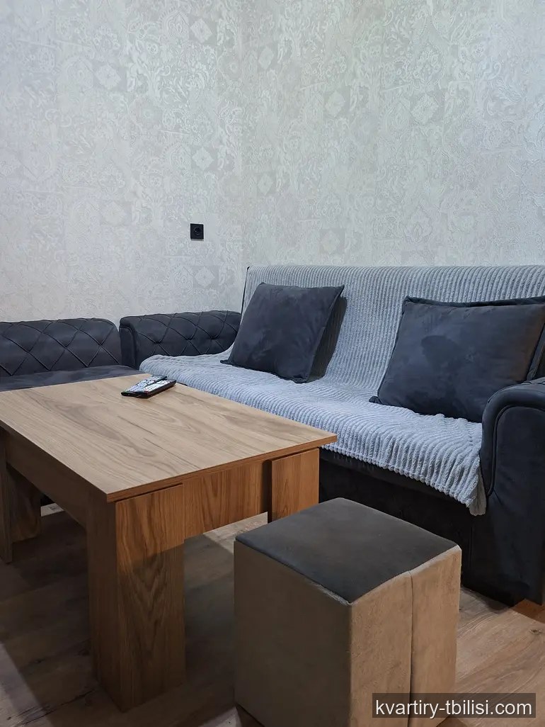 3-bedroom Apartment for rent in Chugureti, Tbilisi, 50 sqm, floor 2/3 — 600 USD/month | Tbilisi Homes