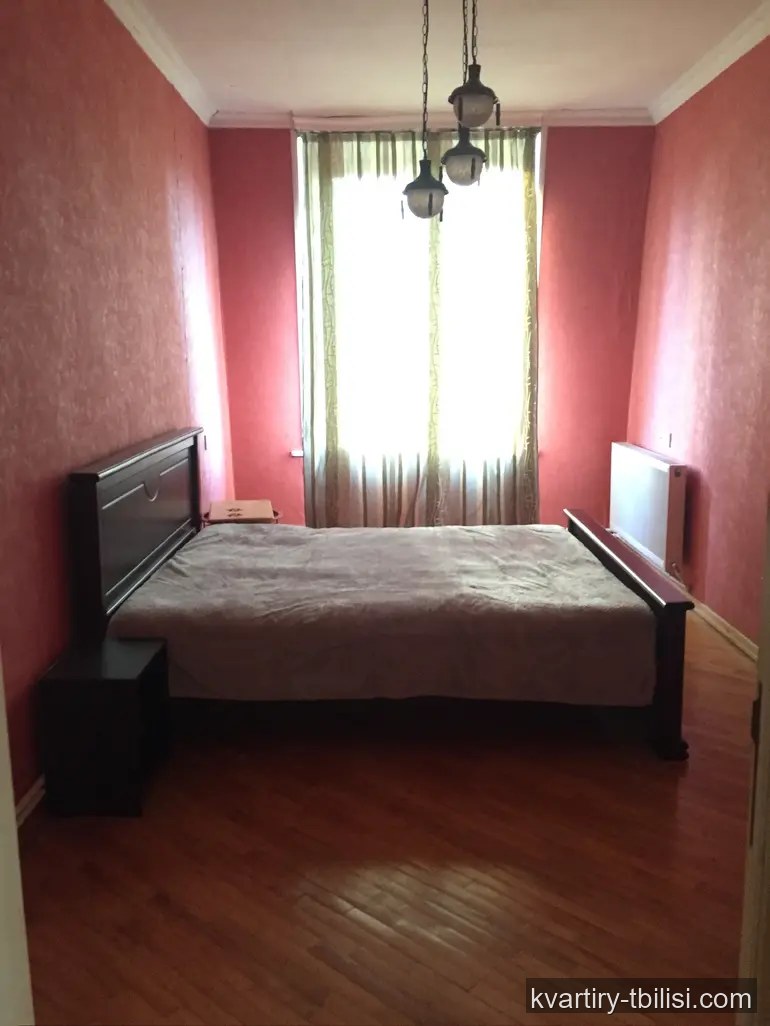 Трёхкомнатная квартира в Чугурети — 800 USD/мес | Tbilisi Homes