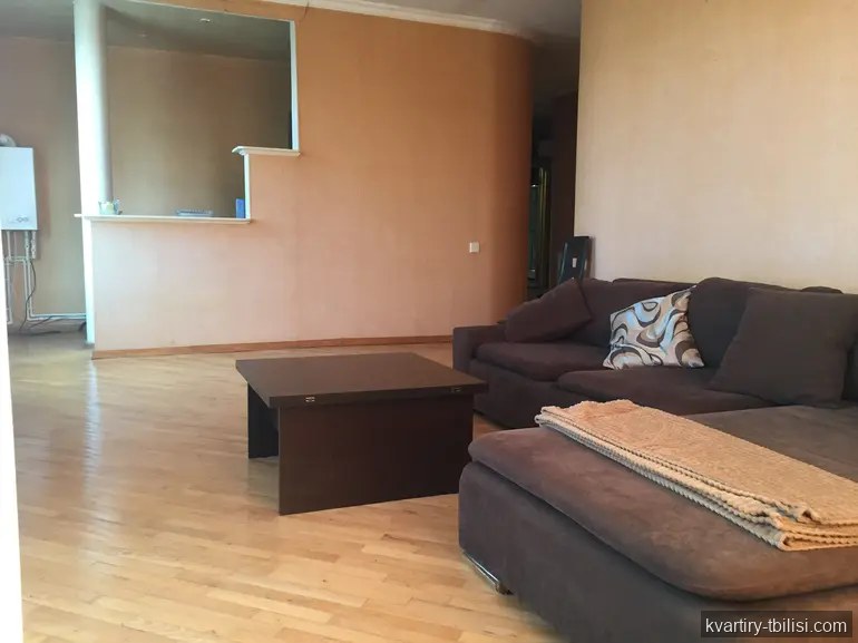 Трёхкомнатная квартира в Чугурети — 800 USD/мес | Tbilisi Homes