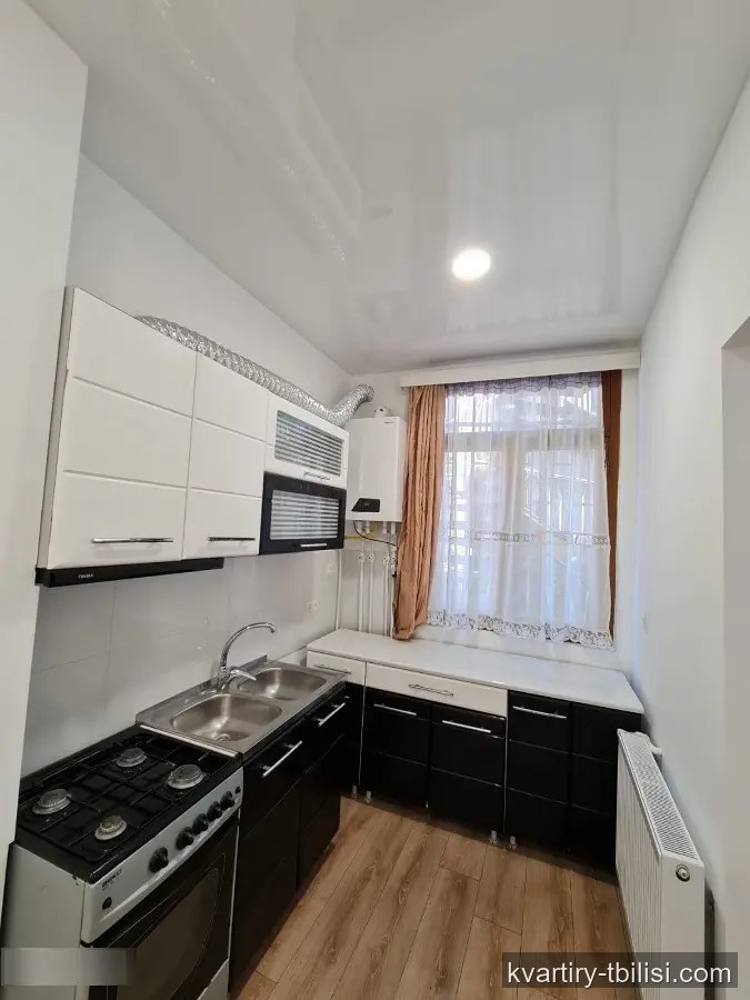 Трёхкомнатная квартира в Чугурети — 850 USD/мес | Tbilisi Homes