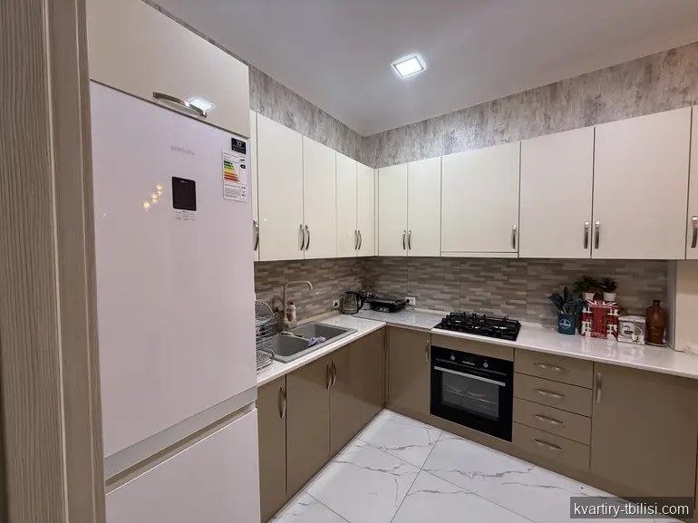 Трёхкомнатная квартира в Чугурети — 1 000 USD/мес | Tbilisi Homes