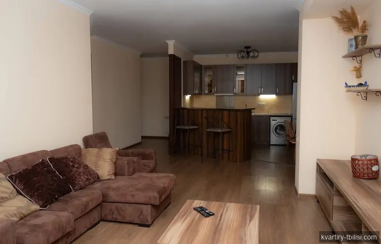 4-bedroom Apartment for rent in Chugureti, Tbilisi, 121 sqm, floor 2/4 — 1 500 USD/month | Tbilisi Homes