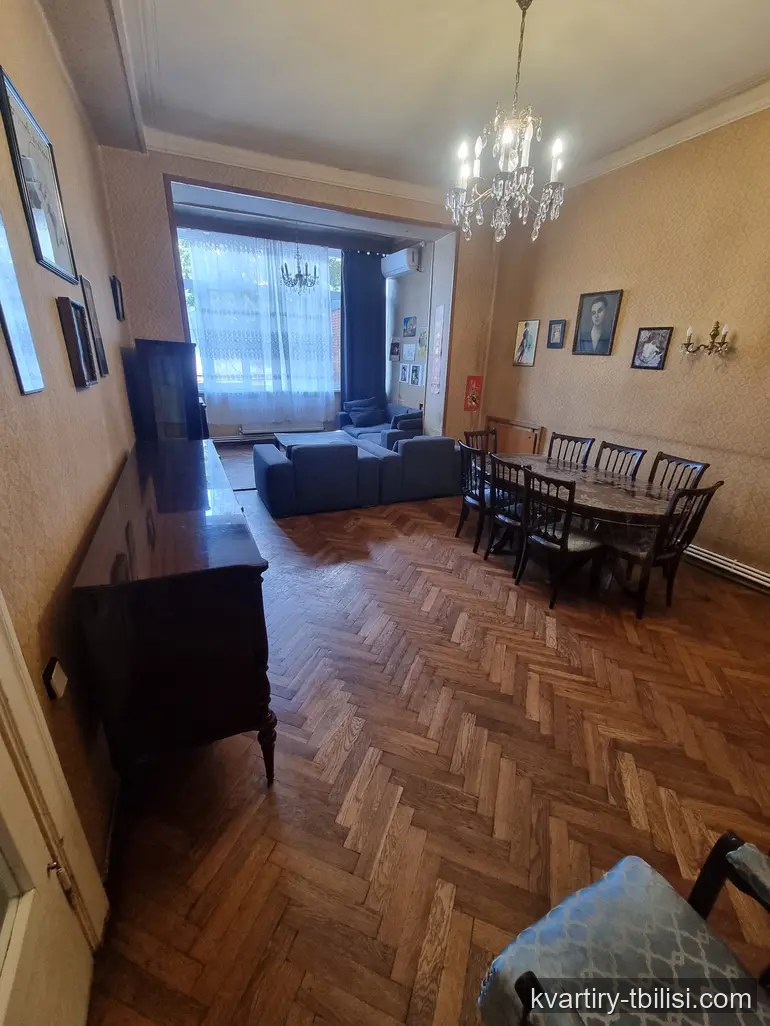 4-bedroom Apartment for rent in Chugureti, Tbilisi, 107 sqm, floor 2/5 — 800 USD/month | Tbilisi Homes