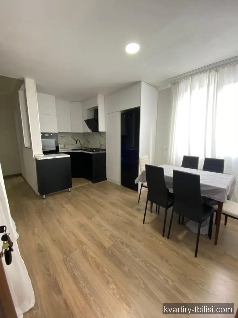 5-bedroom Apartment for rent in Chugureti, Tbilisi, 75 sqm, floor 2/4 — 800 USD/month | Tbilisi Homes