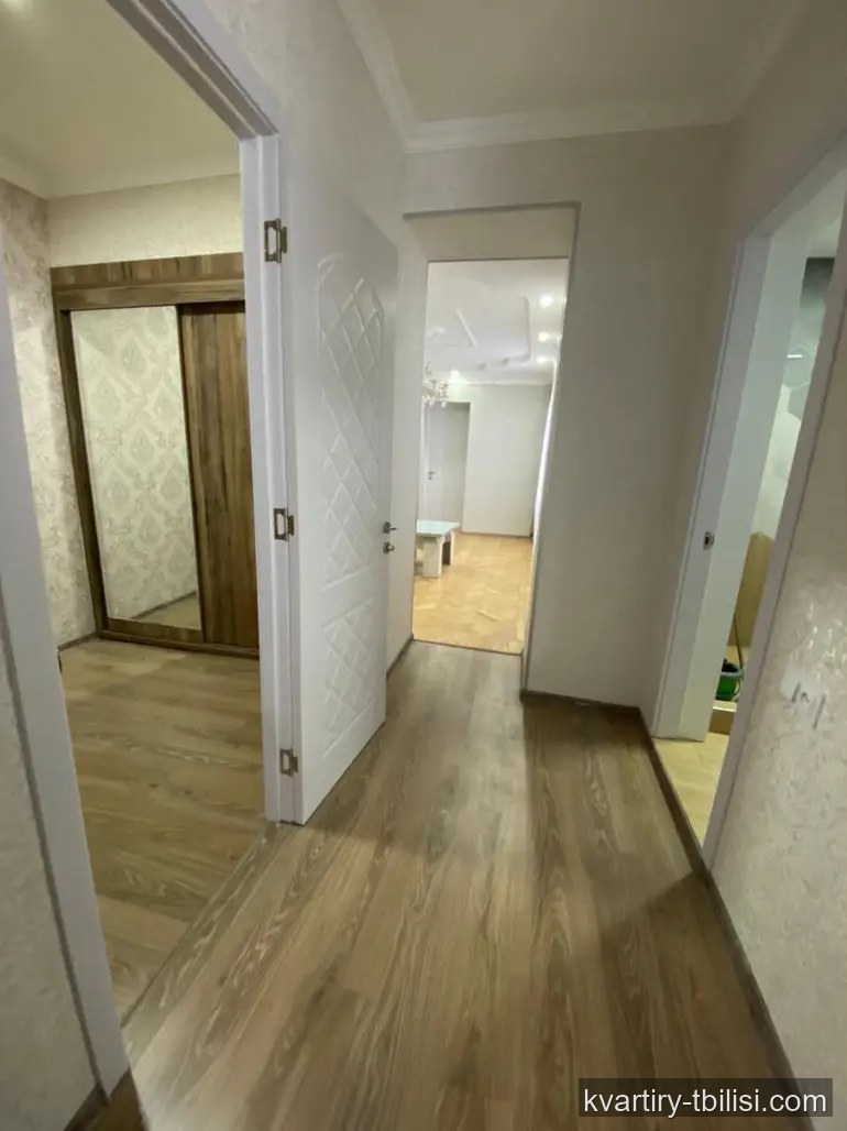 5-bedroom Apartment for rent in Chugureti, Tbilisi, 75 sqm, floor 2/4 — 800 USD/month | Tbilisi Homes