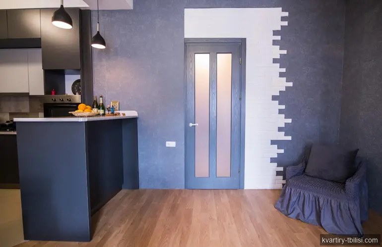 5-bedroom Apartment for rent in Chugureti, Tbilisi, 112 sqm, floor 2/2 — 1 800 USD/month | Tbilisi Homes