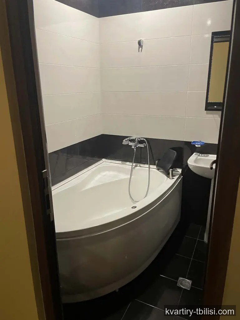 3-bedroom Apartment for rent in Didi Digomi, Tbilisi, 105 sqm, floor 3/10 — 666 USD/month | Tbilisi Homes