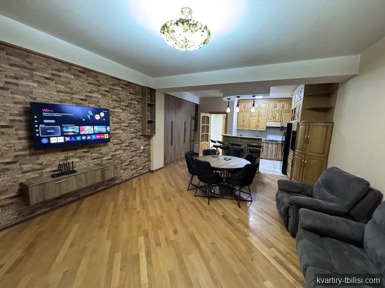 Трёхкомнатная квартира в Дидубе — 900 USD/мес | Tbilisi Homes
