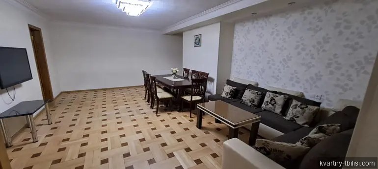 Трёхкомнатная квартира в Дидубе — 700 USD/мес | Tbilisi Homes
