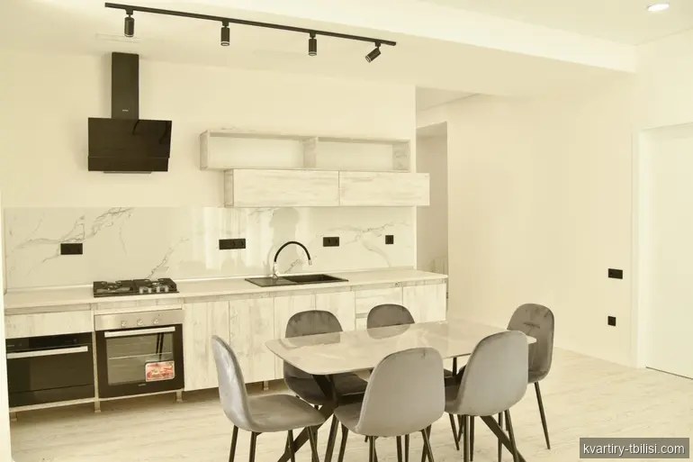 Трёхкомнатная квартира в Дидубе — 1 200 USD/мес | Tbilisi Homes