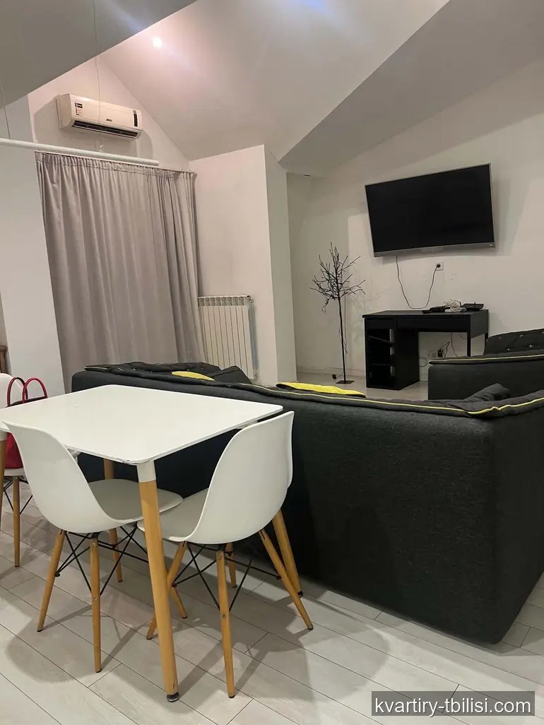 Трёхкомнатная квартира в Дигомском массиве — 800 USD/мес | Tbilisi Homes