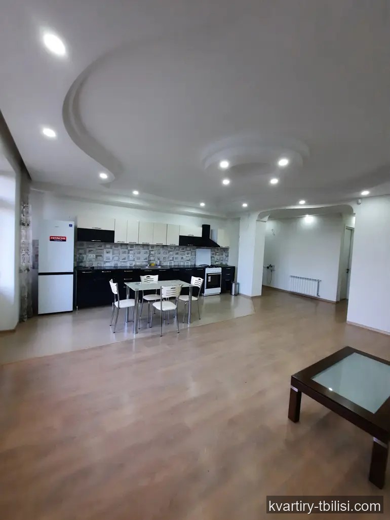 Трёхкомнатная квартира в Дигомском массиве — 650 USD/мес | Tbilisi Homes
