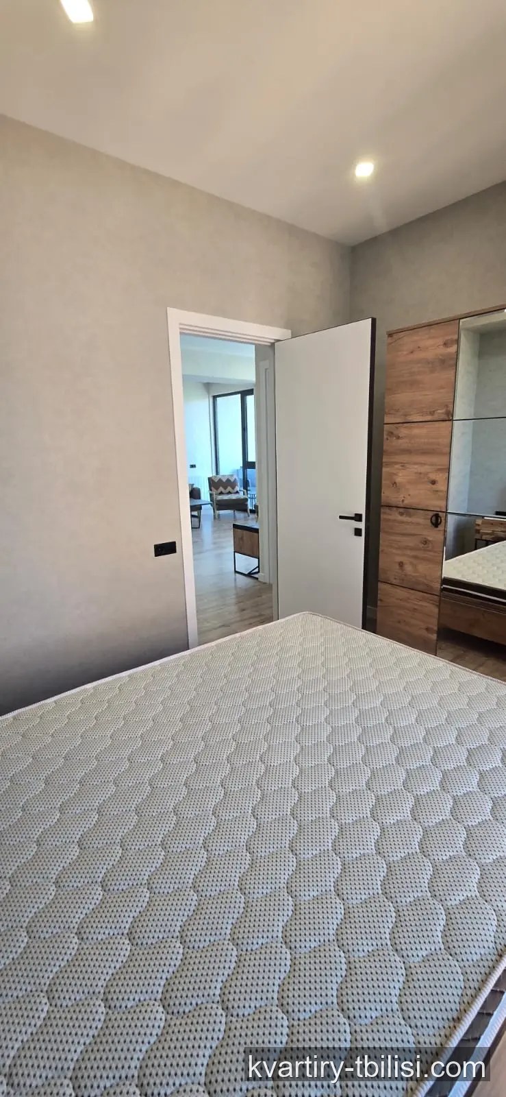 Четырёхкомнатная квартира в Дигомском массиве — 1 200 USD/мес | Tbilisi Homes
