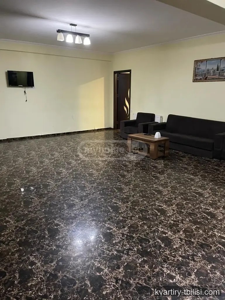 5-комнатная квартира в Исани — 1 100 USD/мес | Tbilisi Homes