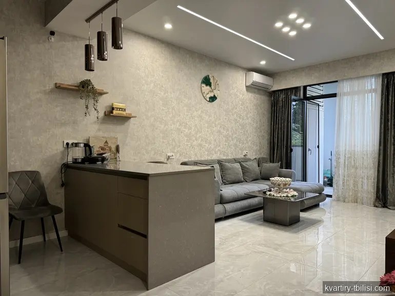 3-bedroom apartment
