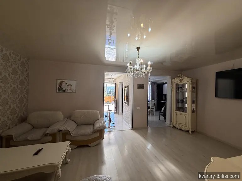 Трёхкомнатная квартира на Лоткина — 535 USD/мес | Tbilisi Homes