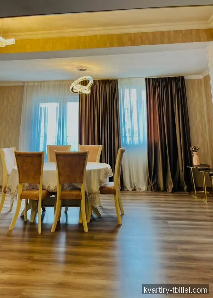 Трёхкомнатная квартира на Московском проспекте — 515 USD/мес | Tbilisi Homes