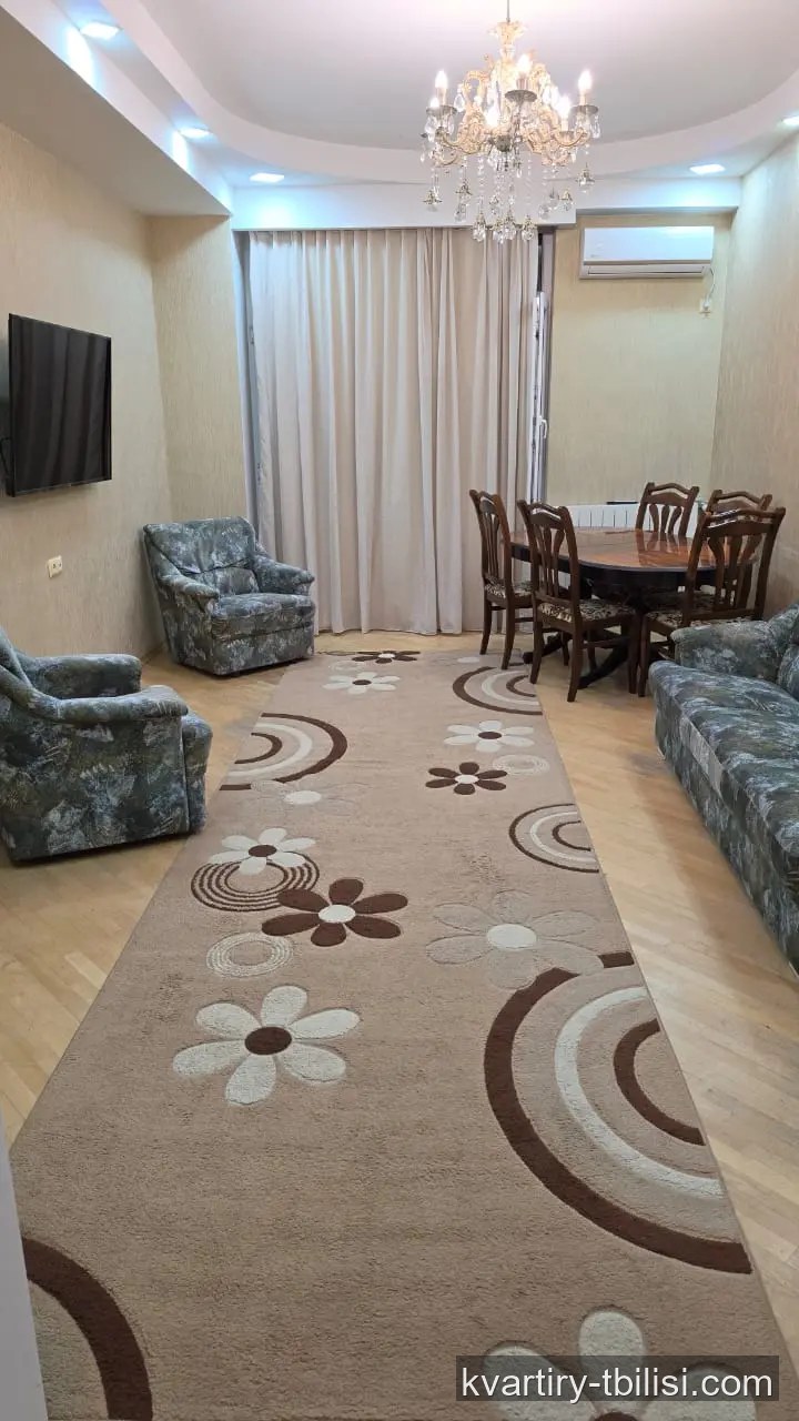 Трёхкомнатная квартира на Московском проспекте — 650 USD/мес | Tbilisi Homes