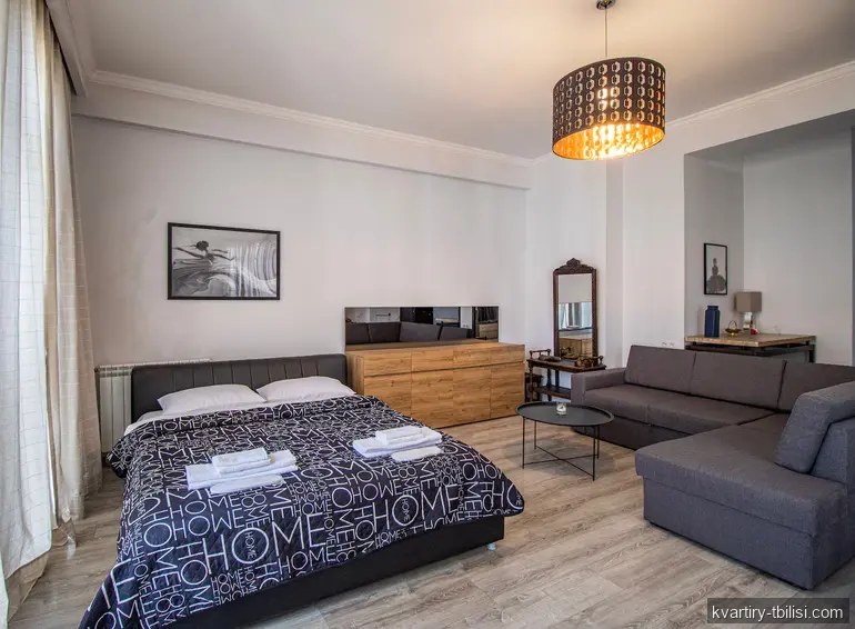 1-bedroom Apartment for rent in Mtatsminda, Tbilisi, 40 sqm, floor 9/13 — 1 600 USD/month | Tbilisi Homes