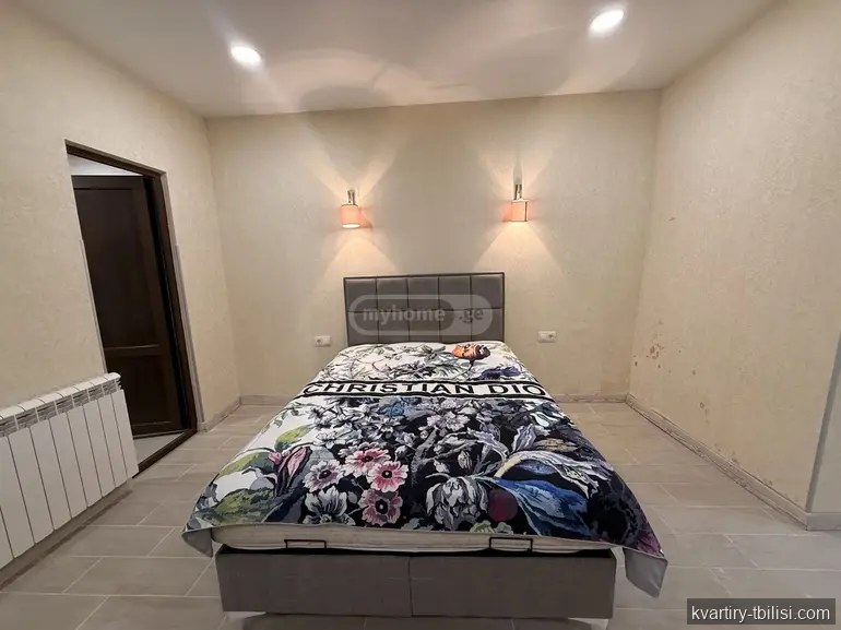 Однокомнатная квартира на Мтацминде — 450 USD/мес | Tbilisi Homes