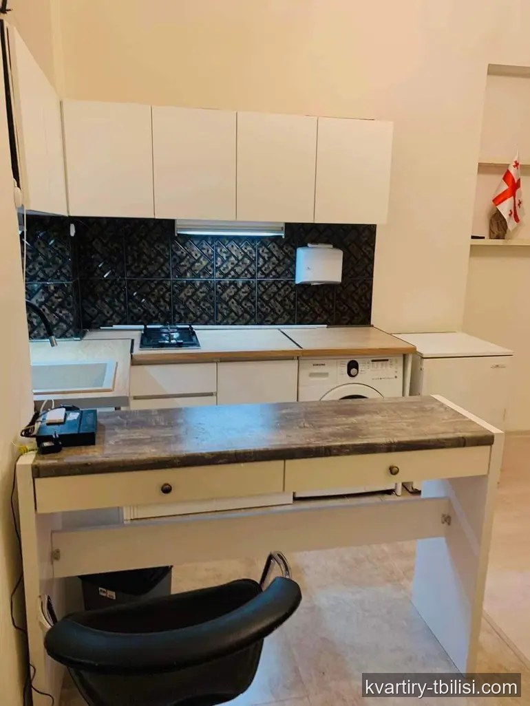 1-bedroom Apartment for rent in Mtatsminda, Tbilisi, 35 sqm, floor 1/2 — 491 USD/month | Tbilisi Homes